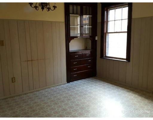 39 Catharine St, Worcester, MA 01605 photo 5