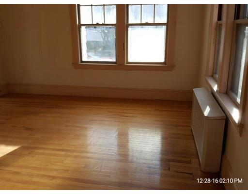 39 Catharine St, Worcester, MA 01605 photo 13