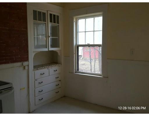 39 Catharine St, Worcester, MA 01605 photo 15