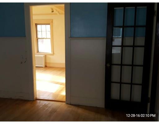 39 Catharine St, Worcester, MA 01605 photo 11