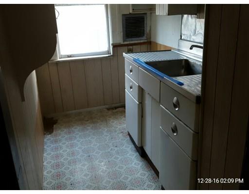 39 Catharine St, Worcester, MA 01605 photo 8