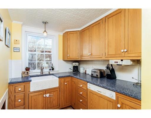 8 Silver Ct, Beverly, MA 01915 photo 17