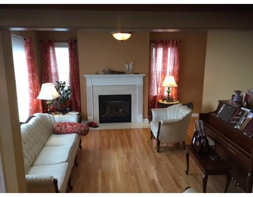 7 Pearson Dr, Springfield, MA 01119 photo 2
