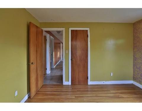 518 Killingly St, Johnston, RI 02919 photo 10