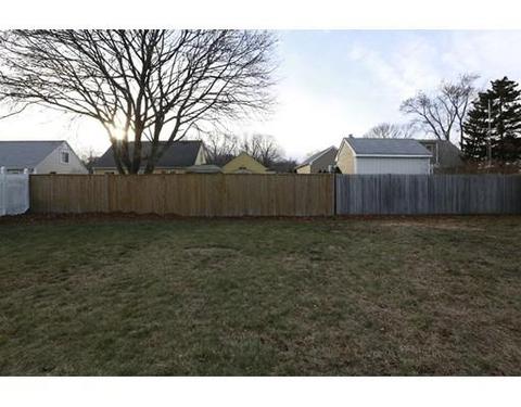 518 Killingly St, Johnston, RI 02919 photo 2