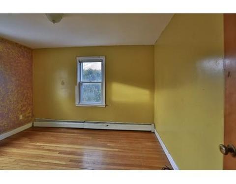 518 Killingly St, Johnston, RI 02919 photo 9