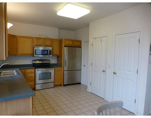 16 Oriental St, Worcester, MA 01605 photo 5