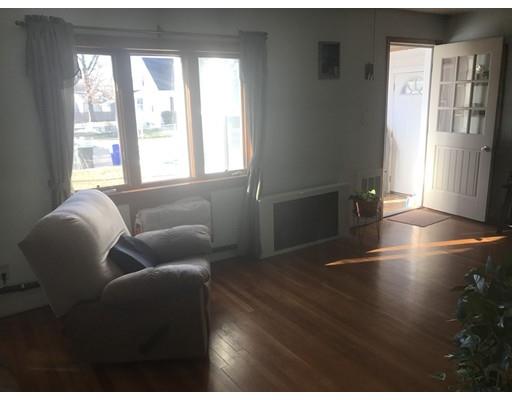 81 Drexel St, Springfield, MA 01104 photo 8