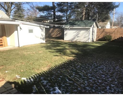 81 Drexel St, Springfield, MA 01104 photo 4