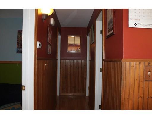 29 Fillmore St, Chicopee, MA 01020 photo 9