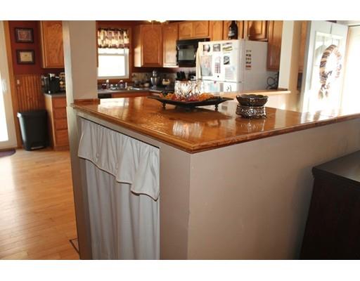 29 Fillmore St, Chicopee, MA 01020 photo 6