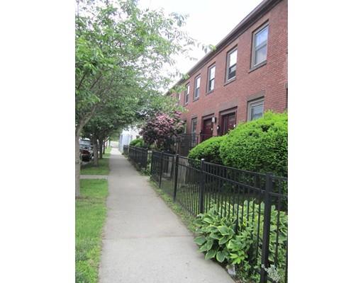 74 Chestnut St, Chicopee, MA 01013 photo 2