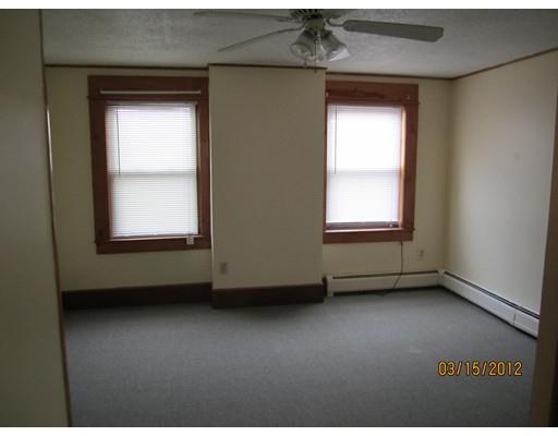 74 Chestnut St, Chicopee, MA 01013 photo 6