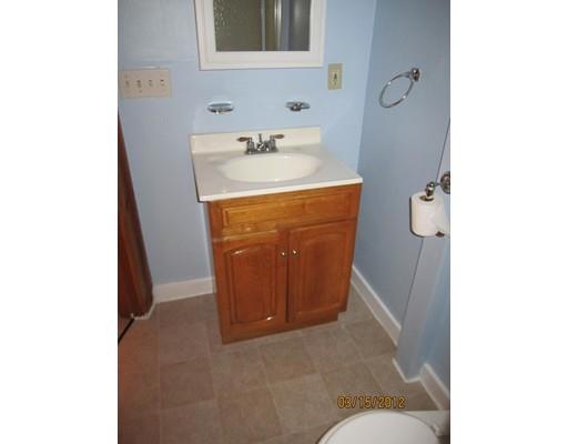 74 Chestnut St, Chicopee, MA 01013 photo 7