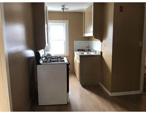 18 Silver St, Springfield, MA 01107 photo 12