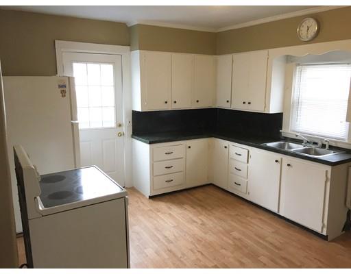 133 Main St, Upton, MA 01568 photo 4
