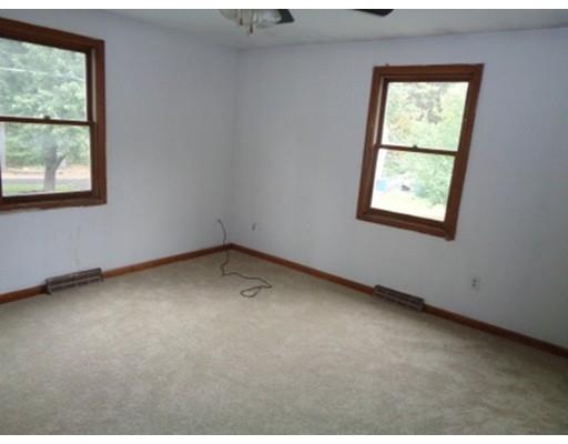 229 Kent Rd, Springfield, MA 01129 photo 9
