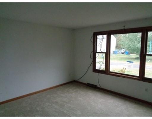 229 Kent Rd, Springfield, MA 01129 photo 4
