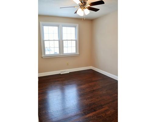 29 E Hill Rd, Springfield, MA 01109 photo 11