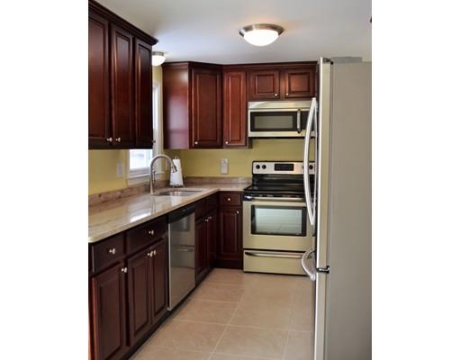 29 E Hill Rd, Springfield, MA 01109 photo 4