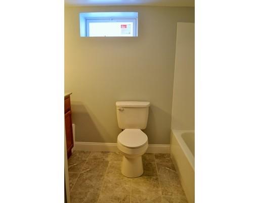 29 E Hill Rd, Springfield, MA 01109 photo 15
