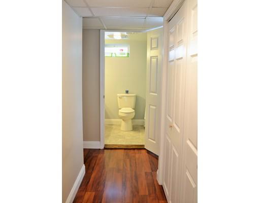 29 E Hill Rd, Springfield, MA 01109 photo 19