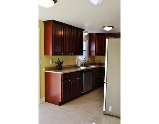 29 E Hill Rd, Springfield, MA 01109 photo 5