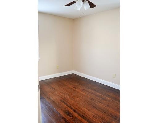 29 E Hill Rd, Springfield, MA 01109 photo 13