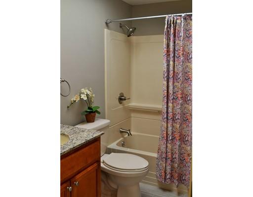 29 E Hill Rd, Springfield, MA 01109 photo 16