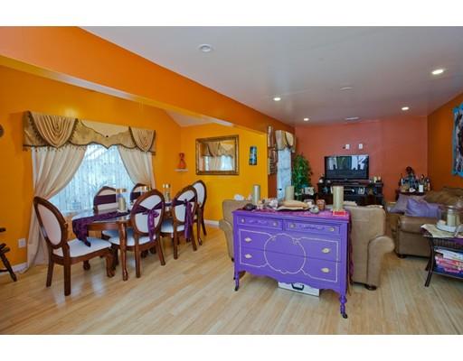51 Howes St, Springfield, MA 01118 photo 8