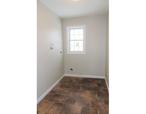 28 Silvia St, Springfield, MA 01104 photo 18