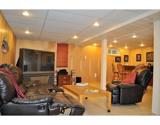 101 Spring St, Stoneham, MA 02180 photo 15