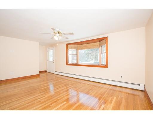 40 Walnut Ter, Avon, MA 02322 photo 4