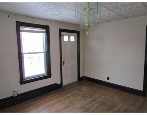 60 Chalapa Ave, Woonsocket, RI 02895 photo 3