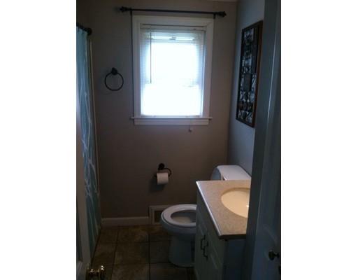 68 Waldorf St, Springfield, MA 01109 photo 5