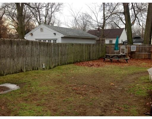 122 Redlands St, Springfield, MA 01104 photo 4