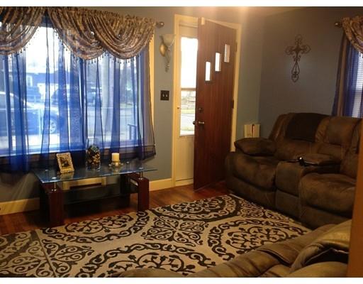 122 Redlands St, Springfield, MA 01104 photo 8