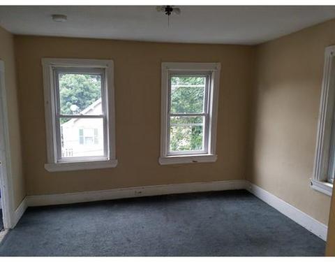8 Oswald St, Worcester, MA 01607 photo 8