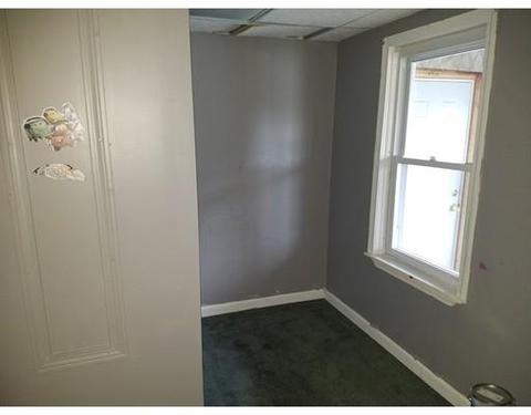 8 Oswald St, Worcester, MA 01607 photo 11