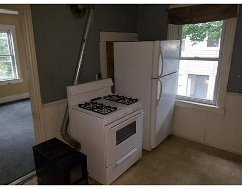 8 Oswald St, Worcester, MA 01607 photo 10