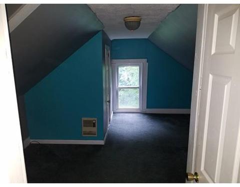 8 Oswald St, Worcester, MA 01607 photo 13
