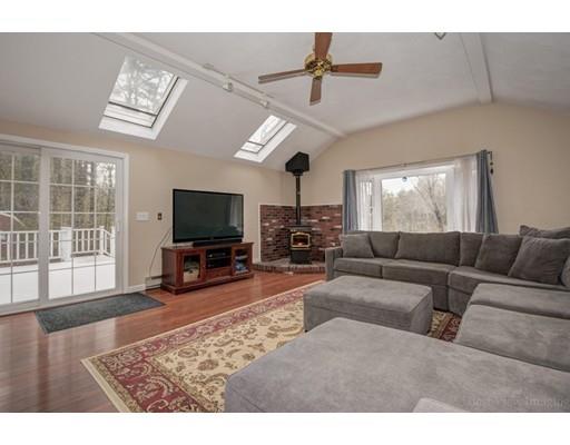 86 Harvard Rd, Stow, MA 01775 photo 2