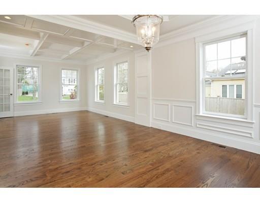 7 Pilgrim Rd, Wellesley, MA 02481 photo 4