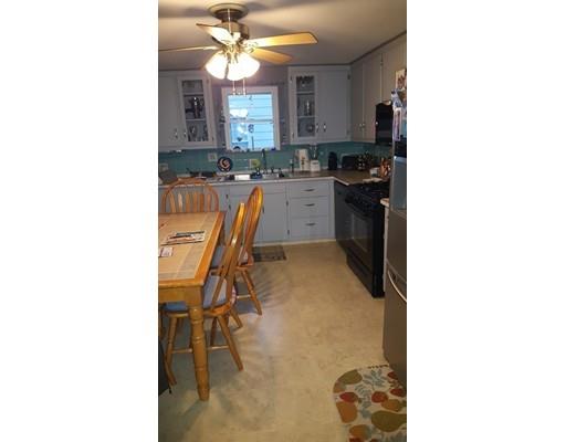 118 Redlands St, Springfield, MA 01104 photo 8