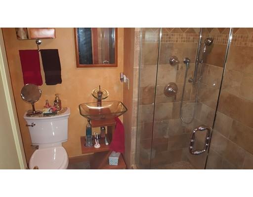 118 Redlands St, Springfield, MA 01104 photo 10