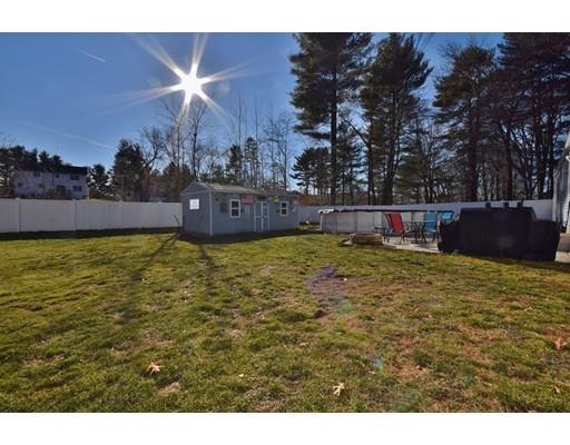 37 Parkerview St, Springfield, MA 01129 photo 2