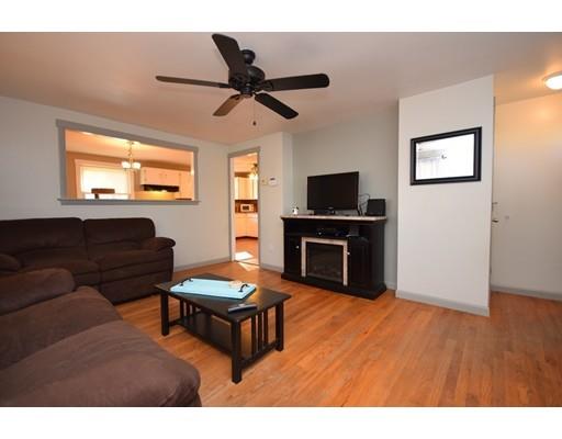 37 Parkerview St, Springfield, MA 01129 photo 15