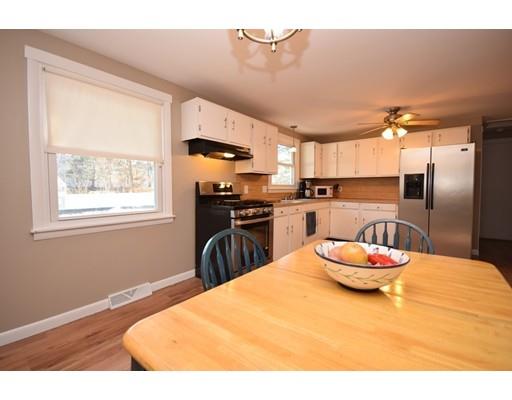 37 Parkerview St, Springfield, MA 01129 photo 13