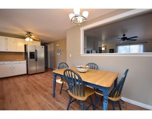 37 Parkerview St, Springfield, MA 01129 photo 12