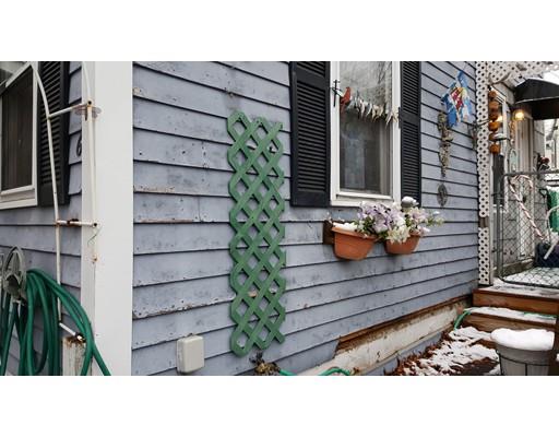 6 Roper St, Lowell, MA 01852 photo 2